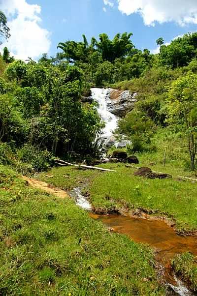 CACHOEIRA POR SGTRANGEL - ROSRIO DA LIMEIRA - MG