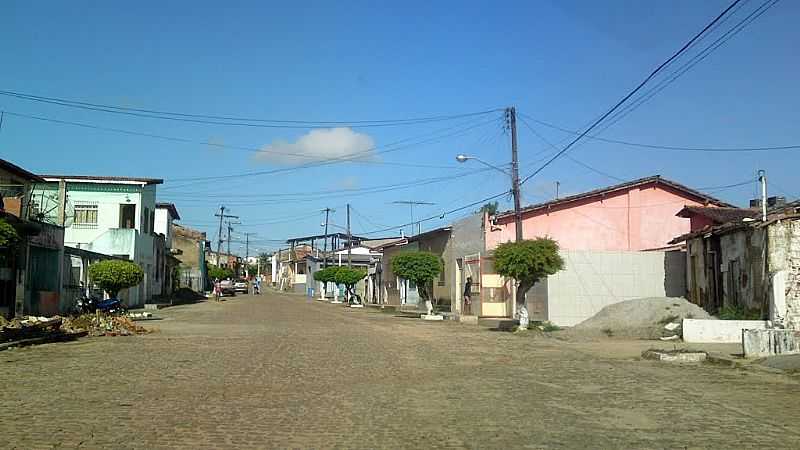 ARATUPE-BA-RUA CENTRAL-FOTO:ANDRE L. S. LACERDA - ARATUPE - BA