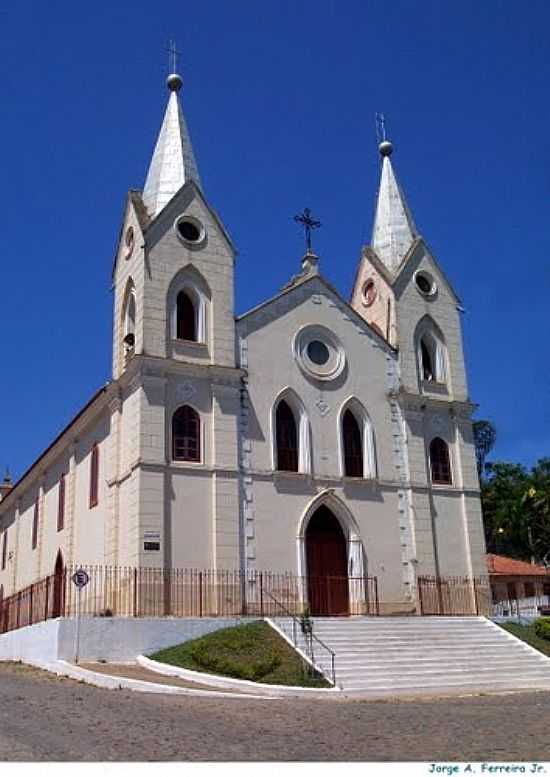 IGREJA-FOTO:JORGE A. FERREIRA JR  - SANTA BRBARA DO MONTE VERDE - MG