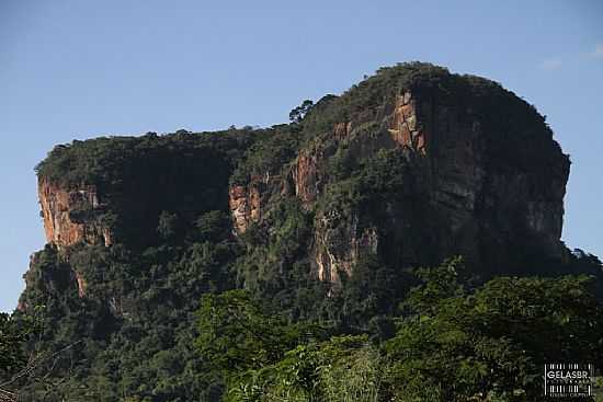 PEDRA DO ESCALVADO EM SANTA CRUZ DO ESCALVADO-MG-FOTO:GERALDO SALOMO - SANTA CRUZ DO ESCALVADO - MG