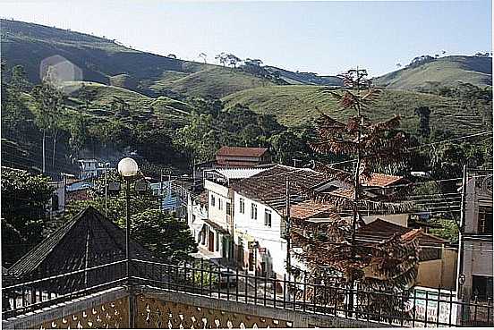 SANTA CRUZ DO ESCALVADO-MG-VISTA PARCIAL DA CIDADE-FOTO:IANOBRE - SANTA CRUZ DO ESCALVADO - MG