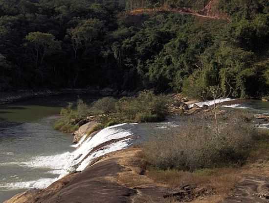 CACHOEIRA DO RIO MANHUAU-FOTO:ANDRE TELES  - SANTA FILOMENA - MG