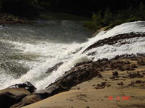 CACHOEIRA DO RIO MANHUAU-FOTO:CRISTIANO DOS REIS  - SANTA FILOMENA - MG