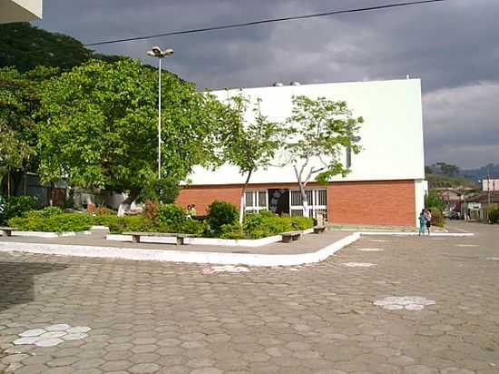 IGREJA MATRIZ-FOTO:GILDAZIO FERNANDES [PANORAMIO] - SANTA MARIA DE ITABIRA - MG