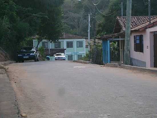 RUA TEFILO OTONI EM SANTA MARIA DO SUAUI-MG-FOTO:ENIOBARROS  - SANTA MARIA DO SUAU - MG