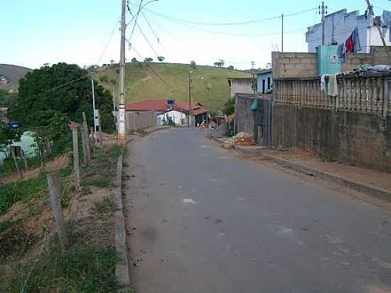 RUA TEFILO OTONI EM SANTA MARIA DO SUAUI-MG-FOTO:ENIOBARROS  - SANTA MARIA DO SUAU - MG