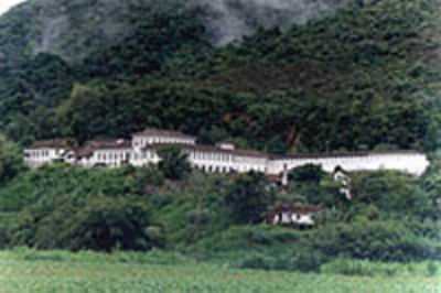 FAZENDA SANTA CLARA, POR MARIA LUIZA - SANTA RITA DE JACUTINGA - MG