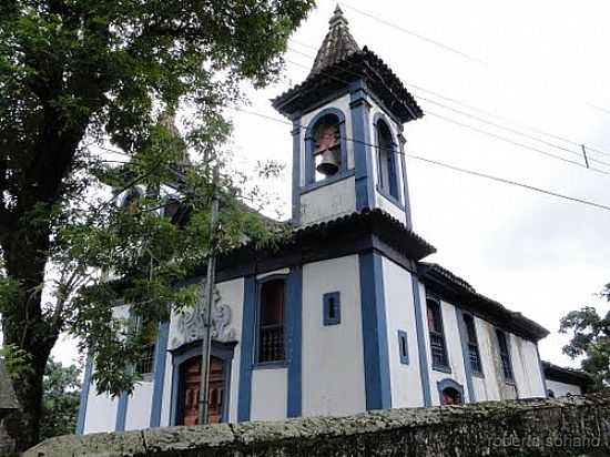 IGREJA-FOTO:ROBERTA SORIANO E AR  - SANTA RITA DURO - MG