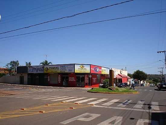 SANTA VITRIA-MG-ROTATRIA AVENIDAS GOIS E ACRE-FOTO:ESPIRITO_DEPORCO_SV - SANTA VITRIA - MG