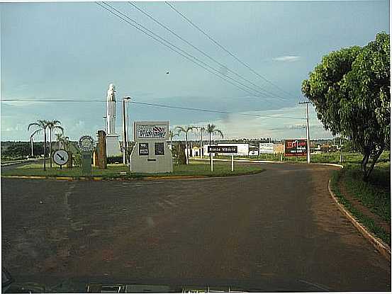 SANTA VITRIA-MG-TREVO DE ACESSO-FOTO:P.MEISINGER - SANTA VITRIA - MG