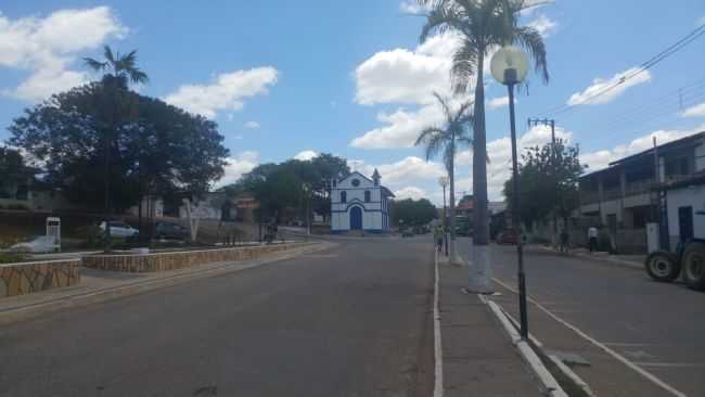 AVENIDA SANTANA, POR CELIO NEVES - SANTANA DE PIRAPAMA - MG