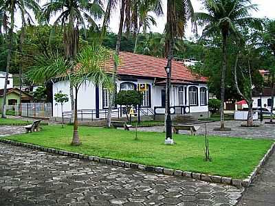 CORREIOS E BIBLIOTECA
POR JULIOVALLE - SANTANA DO DESERTO - MG