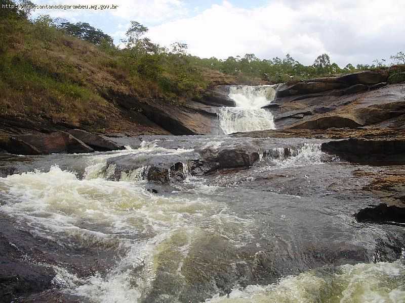CACHOEIRA DO RIO CAPIVAR (Z FORTES)EM SANTANA DO GARAMBU - MG - SANTANA DO GARAMBU - MG