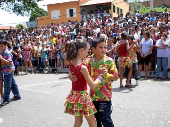 ANIVERSRIO DA CIDADE - 12 DE OUTUBRO, POR AILCE COSTA - SANTANA DO JACAR - MG