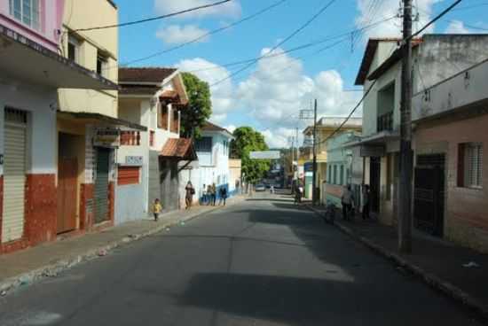 AVENIDA MAGALHES PINTO, POR ALOIZIO FERREIRA FREIRE - SANTANA DO JACAR - MG