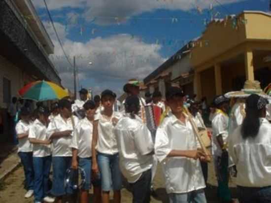 CONGADA -SANTANA DO JACAR - MG, POR AILCE COSTA - SANTANA DO JACAR - MG