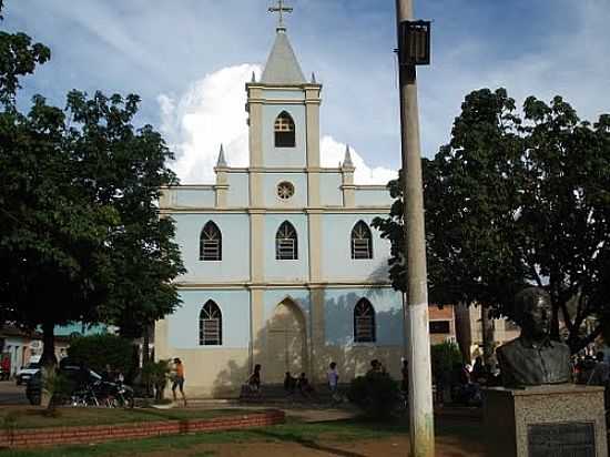 IGREJA MATRIZ DE SANTANA-FOTO:JAC RODRIGUES SANTI  - SANTANA DO PARASO - MG