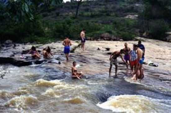 CACHOEIRA DE MACABAS EM SANTO ANTNIO DA VARGEM ALEGRE-FOTO:SANTOANTONIODAVARGEMALEGRE. - SANTO ANTNIO DA VARGEM ALEGRE - MG