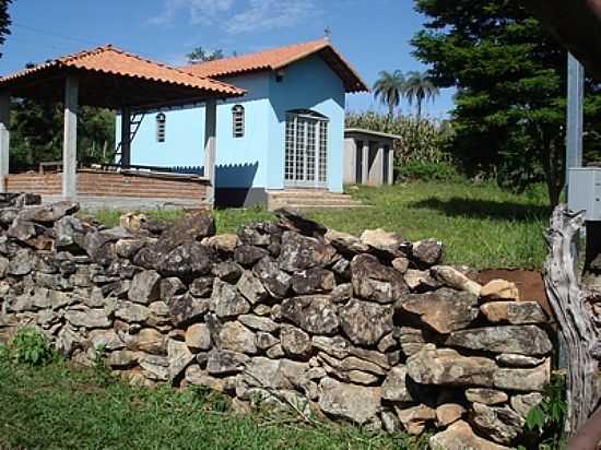 CAPELA DE N.SRA.DA ME RAINHA EM SANTO ANTNIO DA VARGEM ALEGRE-FOTO:SANTOANTONIODAVARGEMALEGRE. - SANTO ANTNIO DA VARGEM ALEGRE - MG