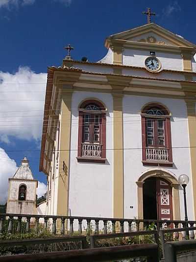 IGREJA POR RAFAEL MADEIRA - SANTO ANTNIO DO AVENTUREIRO - MG