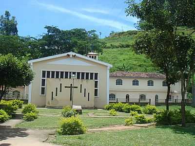 IGREJA DE SANTO ANTONIO POR ROVENIA - SANTO ANTNIO DO MANHUAU - MG