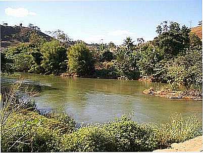 RIO MANHUA POR VIVIANE CORREA G. - SANTO ANTNIO DO MANHUAU - MG