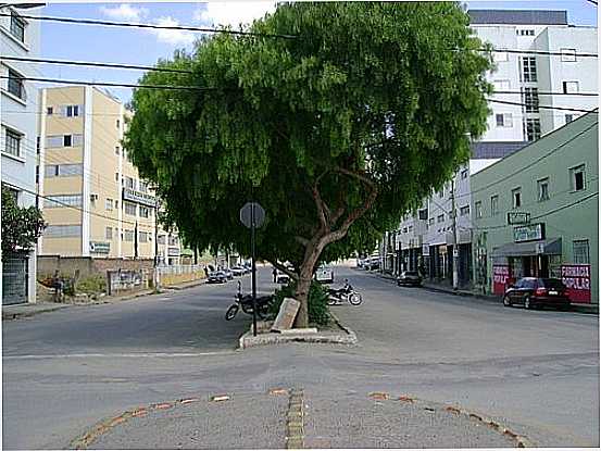 AV.TANCREDO NEVES-FOTO:MARCELO C. DUTRA  - SANTO ANTNIO DO MONTE - MG