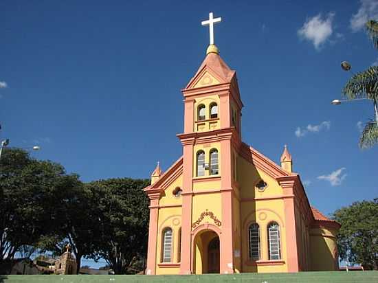 IGREJA-FOTO:VALRIA MIGUEZ  - SANTO ANTNIO DOS CAMPOS - MG