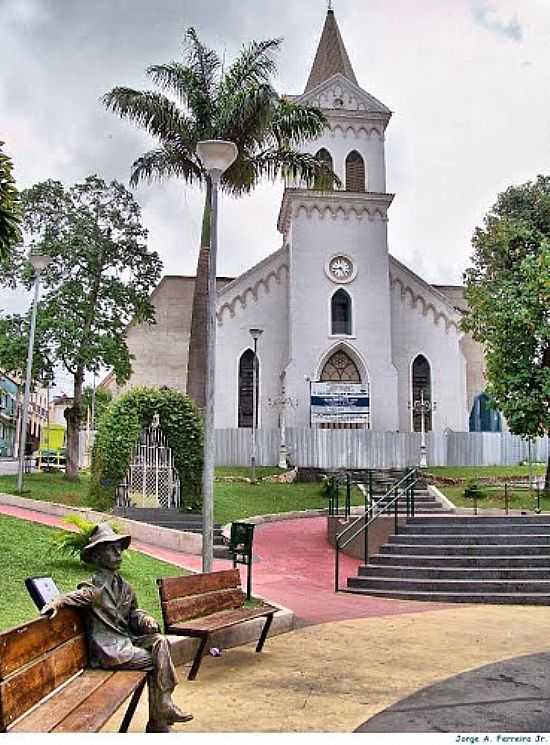 PRAA CESRIO ALVIM E IGREJA DE SO MIGUEL ARCANJO E ALMAS EM SANTOS DUMONT-MG-FOTO:JORGE A. FERREIRA JR - SANTOS DUMONT - MG