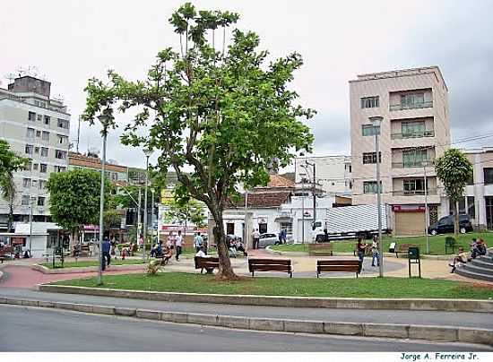 PRAA CESRIO ALVIM EM SANTOS DUMONT-MG-FOTO:JORGE A. FERREIRA JR - SANTOS DUMONT - MG