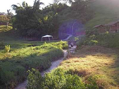 CACHOEIRA DO RANCHO VERDE POR ALEXANDRE COELHO S... - SO BARTOLOMEU - MG