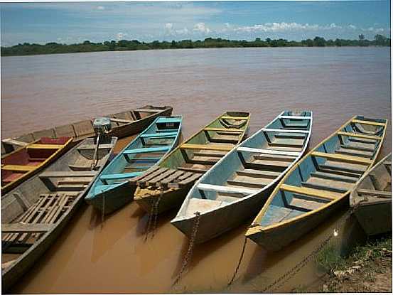 BARCOS NO VELHO CHICO, POR ANICETO MOTA - SO FRANCISCO - MG