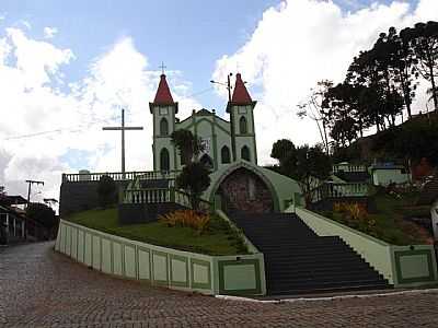 IGREJA EM SO FRANCISCO DO GLRIA - SO FRANCISCO DO GLRIA - MG