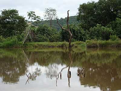 LAGO DOS VENNCIOS-FOTO:ANTNIO CARLOS LIMA  - SO GONALO DO PAR - MG