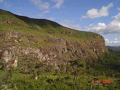 SERRA DO CATUNGUI-FOTO:MAURICIO_VEIGA - SO GONALO DO RIO ABAIXO - MG