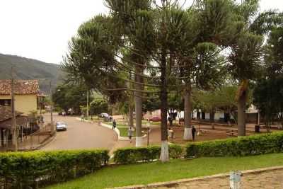 PRACA PRINCIPAL DA CIDADE, POR LEONARDO VIEIRA - SO GONALO DO RIO PRETO - MG