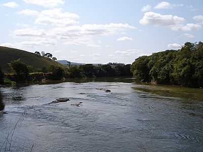 RIO SAPUCA   FOTO
POR JBSANTOS - SO GONALO DO SAPUCA - MG