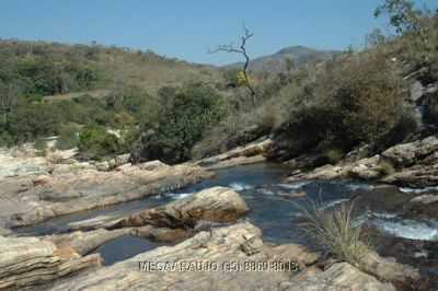 CACHOEIRA DO QUILOMBO, POR LILIAN MACHADO/COORDENADORA DO TURISMO - SO JOO BATISTA DO GLRIA - MG