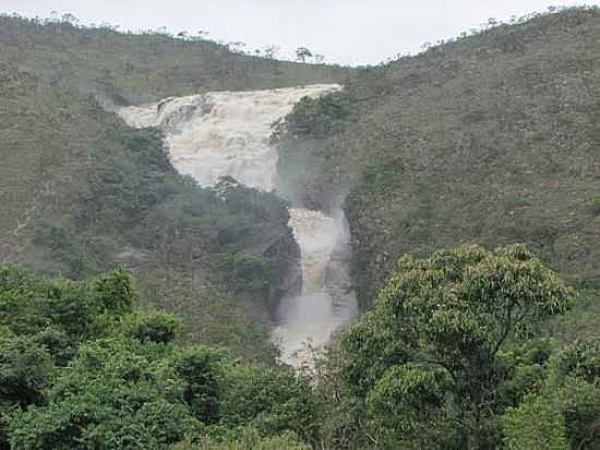 CACHOEIRA DO QUILOMBO EM SO JOO BATISTA DO GLRIA-MG-FOTO:OLINTOCRISTO - SO JOO BATISTA DO GLRIA - MG