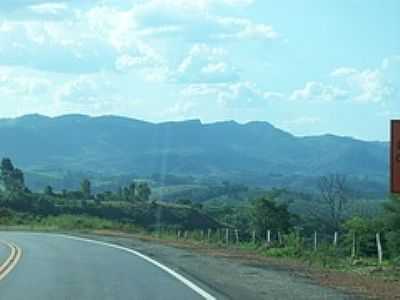 MONTANHAS PRXIMO  SO JOO DA MATA-FOTO:SJMATAMG - SO JOO DA MATA - MG