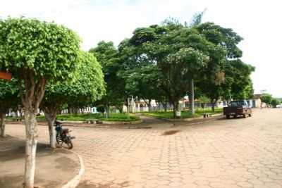 PRAA DA MATRIZ, POR PYTER - SO JOO DO PACU - MG