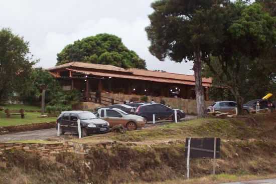 MARGEM DO LAGO DE FURNAS, POR KRISSIA DE SOUZA BARBOSA - SO JOS DA BARRA - MG