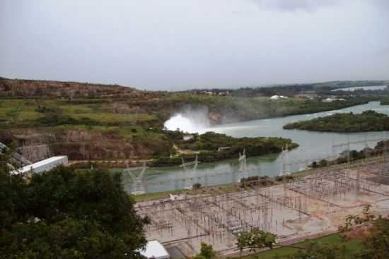 SUB-ESTAO DA UHF- VISTA DO MIRANTE, POR KRISSIA DE SOUZA BARBOSA - SO JOS DA BARRA - MG