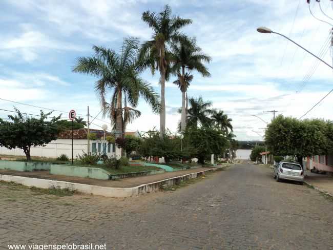 AVENIDA DE ENTRADA DE SO ROMO VINDO DA BALSA, POR MARC FERR - SO ROMO - MG