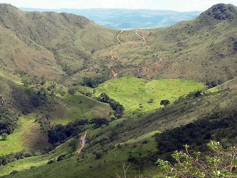 SO ROQUE DE MINAS-MG-VISTA DA SERRA DA CANASTRA-FOTO:SILVIA SCHUMACHER - SO ROQUE DE MINAS - MG