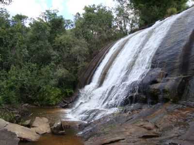 CACHOEIRA DO GIL, POR CARLOS HENRIQUE - SO SEBASTIO DO GIL - MG