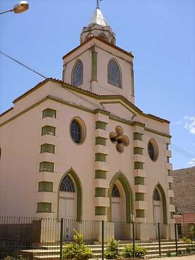 IGREJA DE SO VICENTE DE PAULO-FOTO:WAENDER SOARES  - SO VICENTE DO RIO DOCE - MG