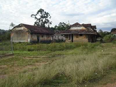 ANTIGA ESTAO FERROVIRIA-FOTO:MESSIAS40 - SAPUCA - MG