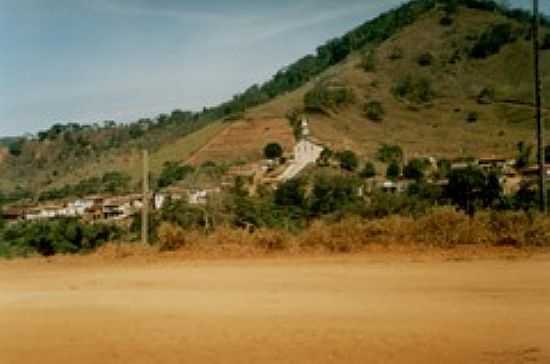 SAPUCAIA DE GUANHES-FOTO:MONTANHA - SAPUCAIA DE GUANHES - MG