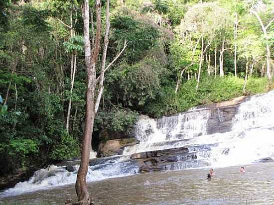 CACHOEIRA SO FRANCISCO-FOTO:CARLOSMAGNOOLIVEIRA - SENADOR FIRMINO - MG